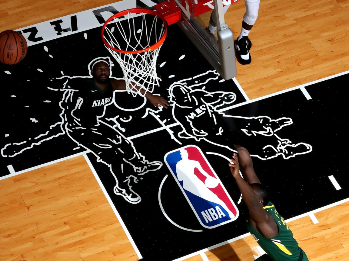 九游娱乐app-“缆绳滑水：东桃花岛赛场成为水上极限运动的焦点”